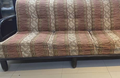 Spacious & Comfortable 3 Seater Sofa