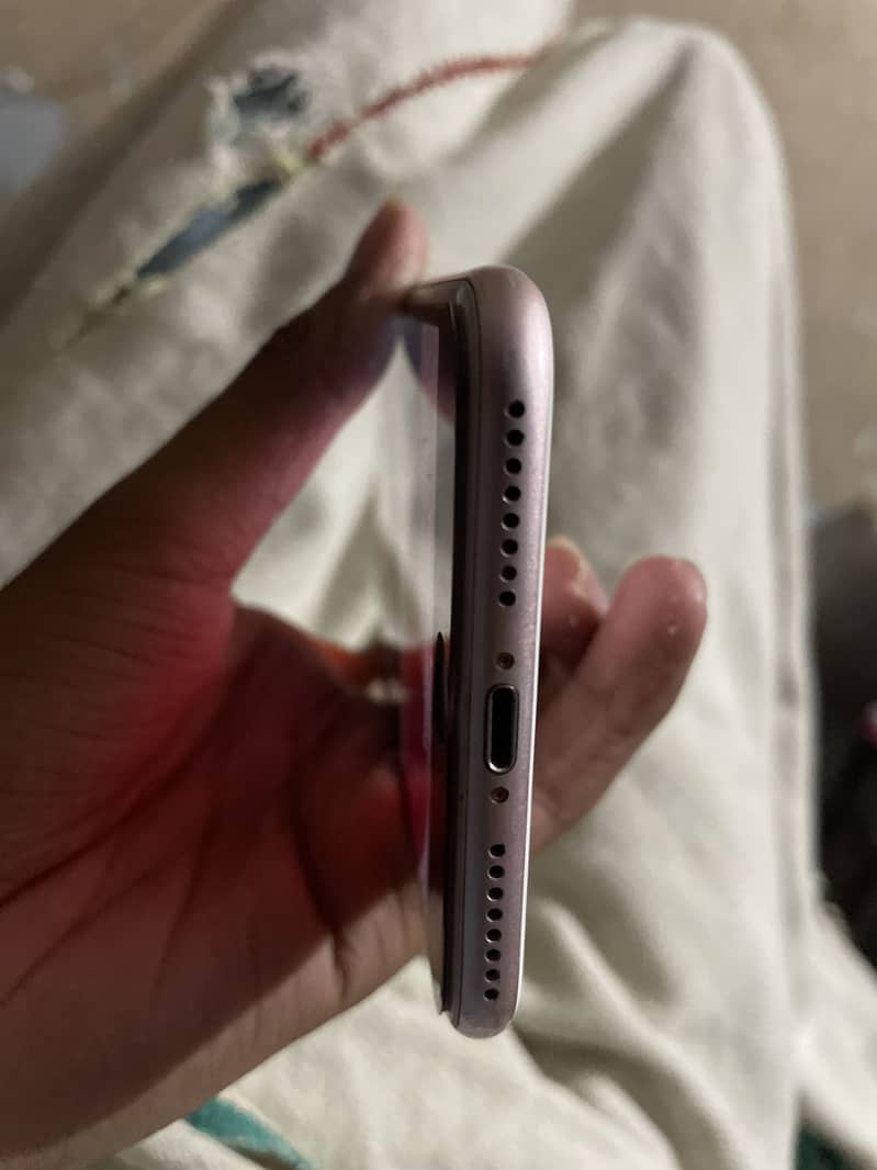 Apple iPhone 7 Plus 5