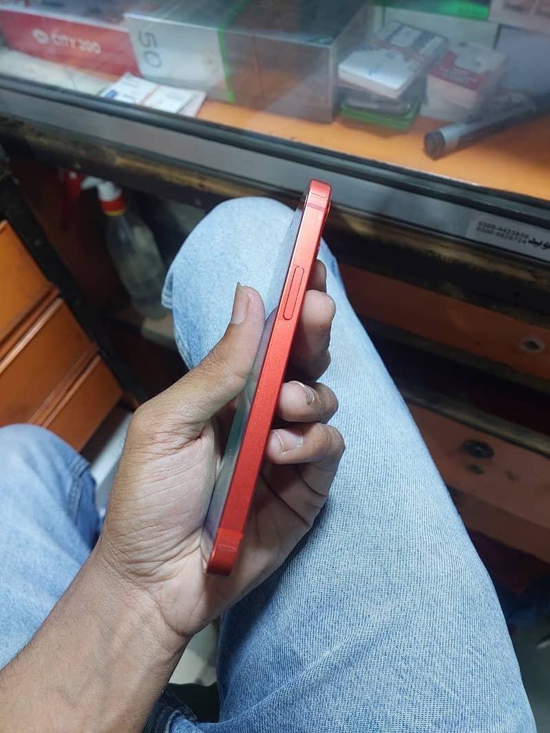 iPhone 12 MINI 3