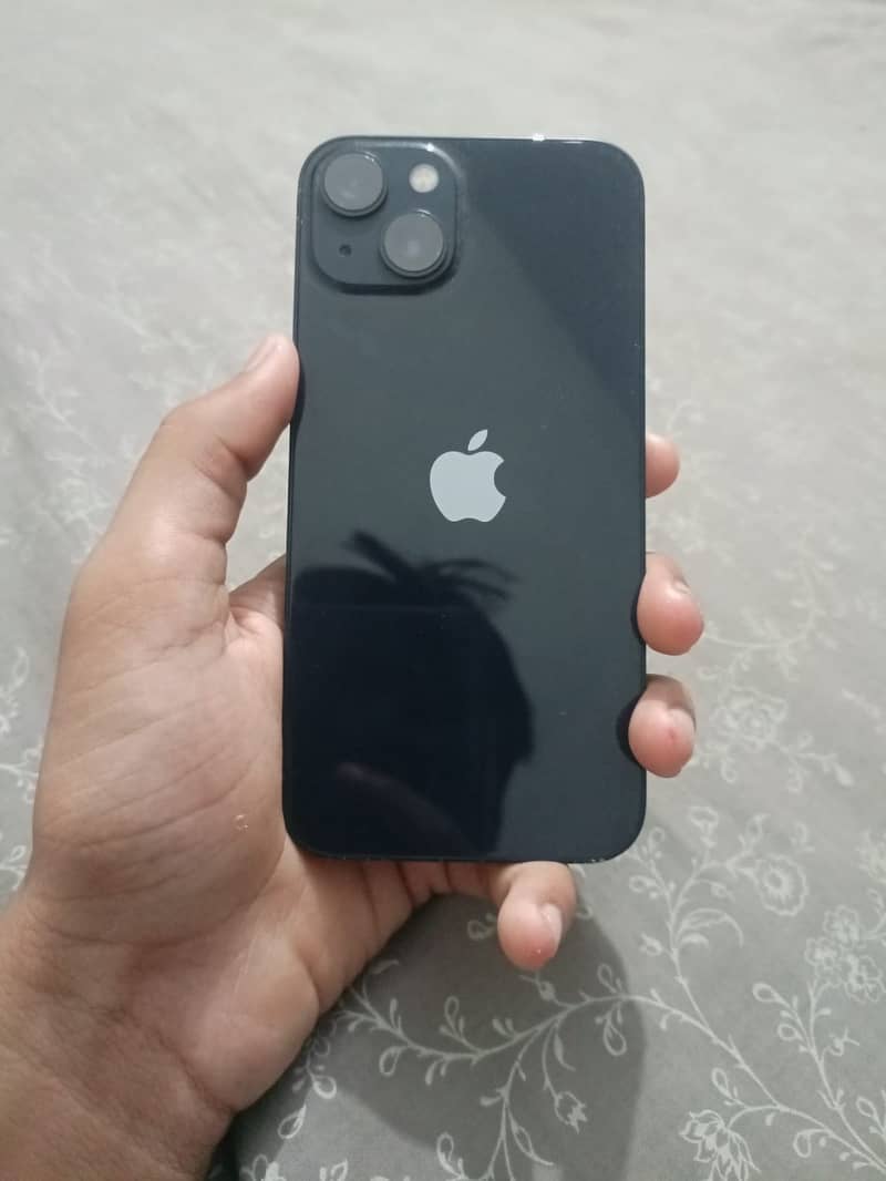 Apple iPhone 13 4