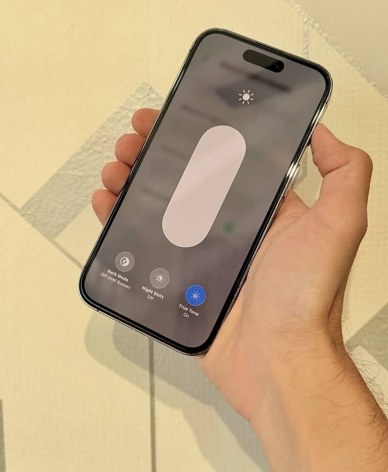 Apple iPhone 14 Pro 3
