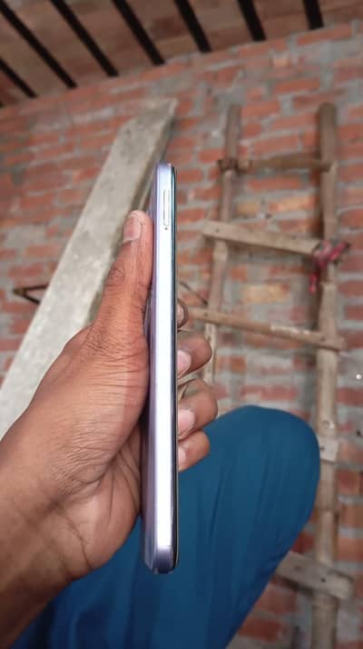 Infinix Hot 50i