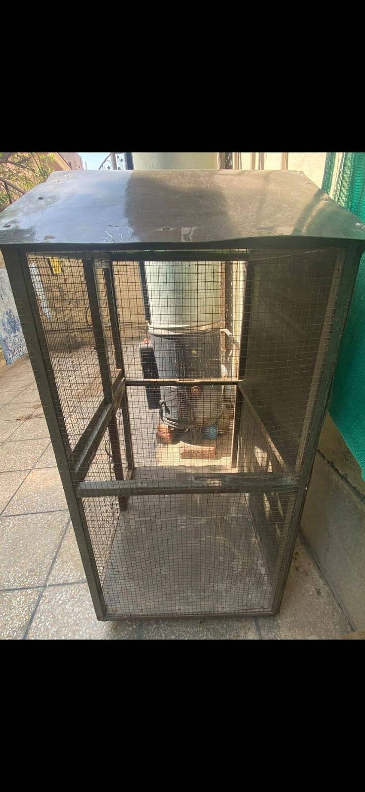 Solid Metal Cage 0