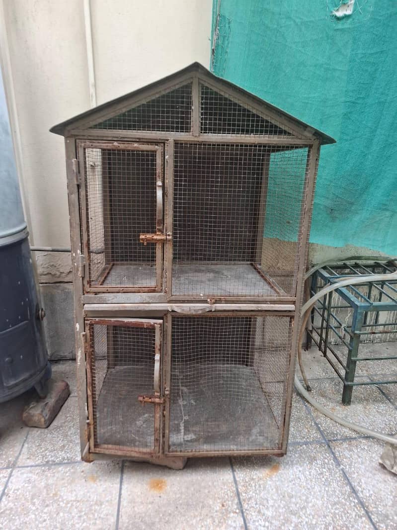 Solid Metal Cage 1