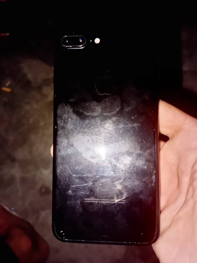 Apple iPhone 7 Plus 2
