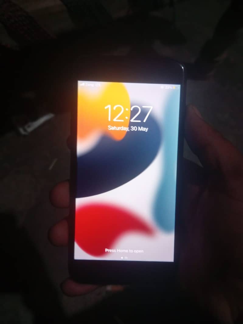 Apple iPhone 7 Plus 3