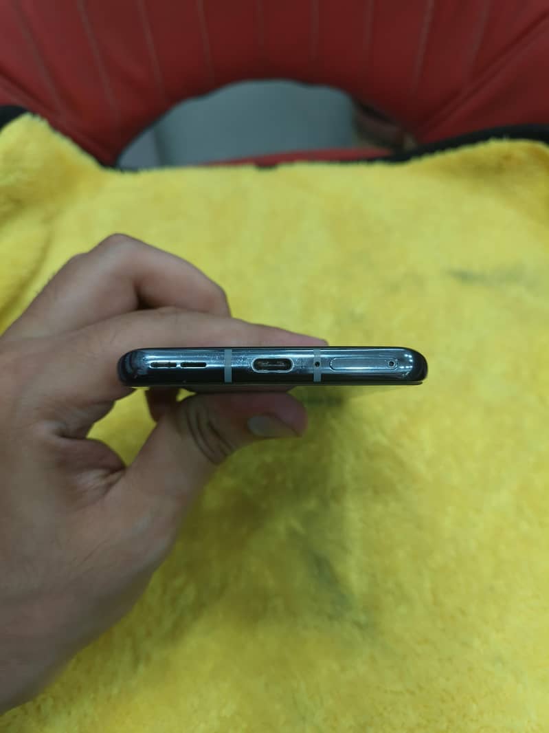 One Plus 9 Pro 4