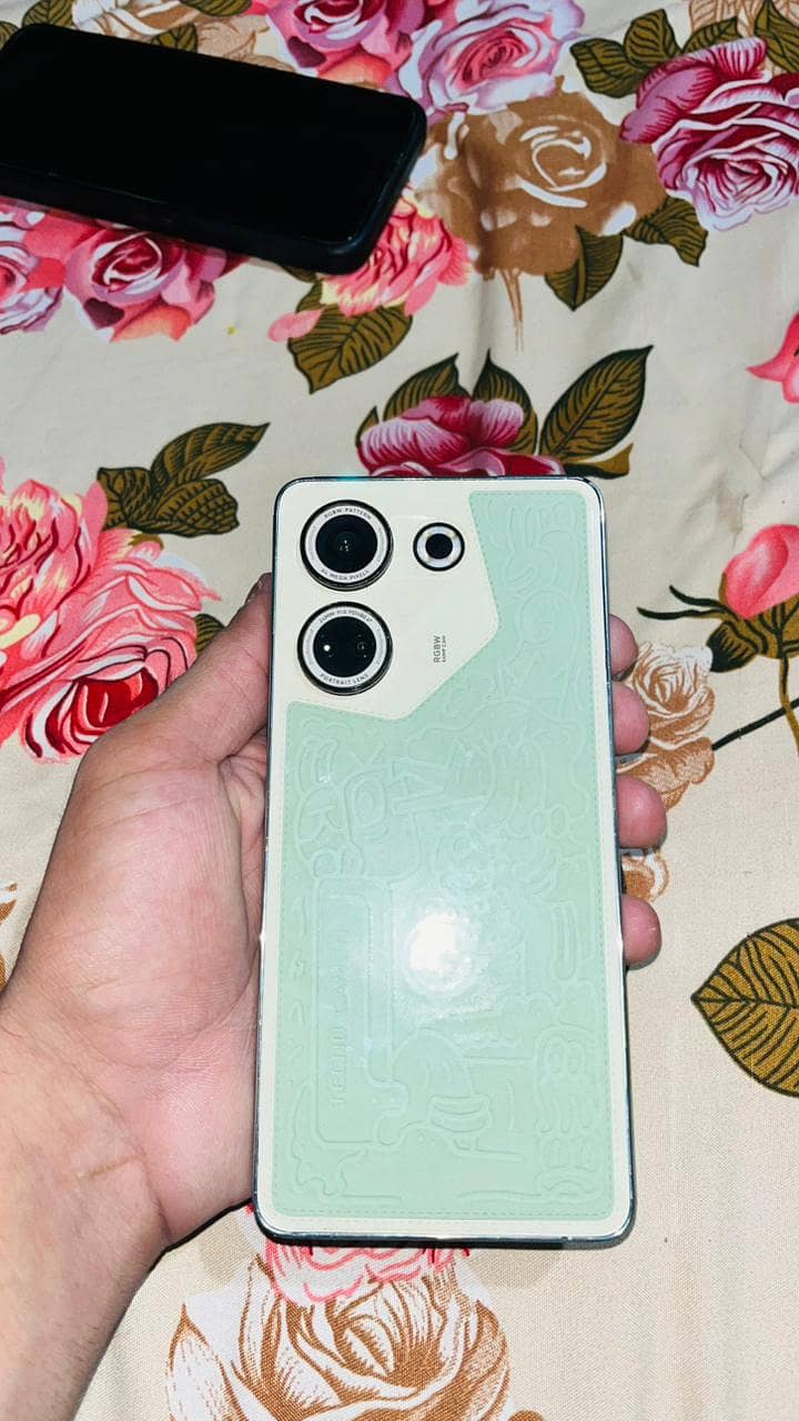 Tecno CAMON 20 1