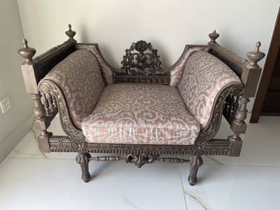 Chinioti sofas