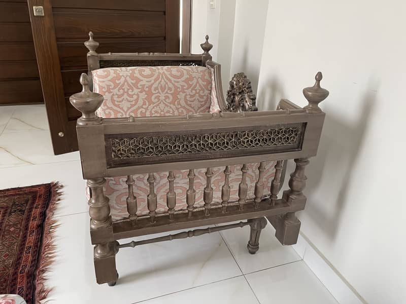 Chinioti sofas 1