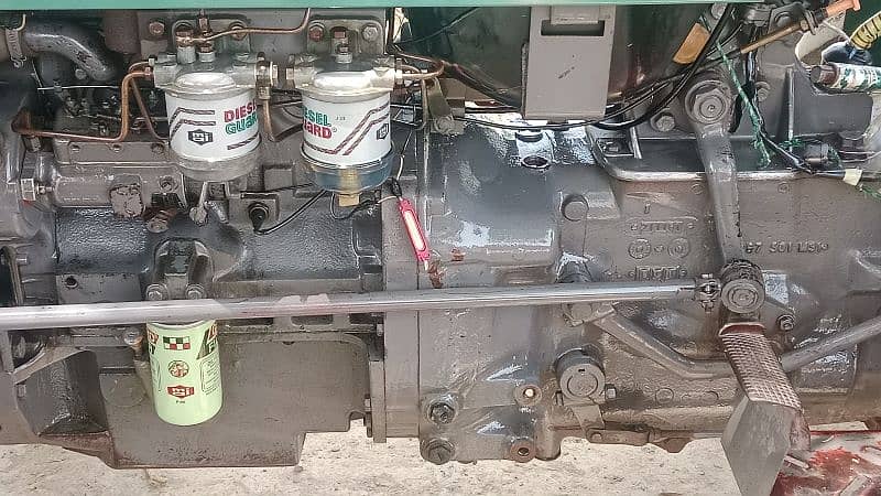 mf 240 4