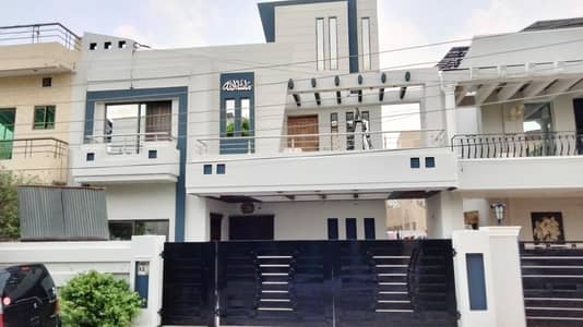 10 Marla upper portion for rent k2 hot location