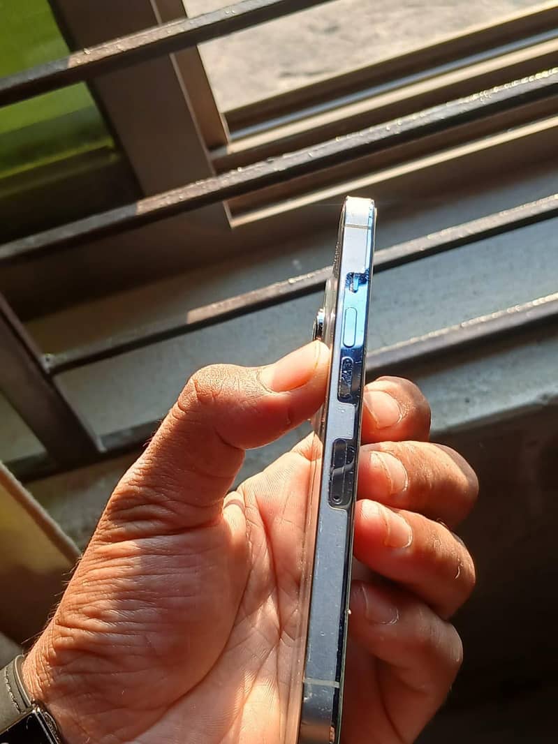 iPhone 13pro (JV) 3
