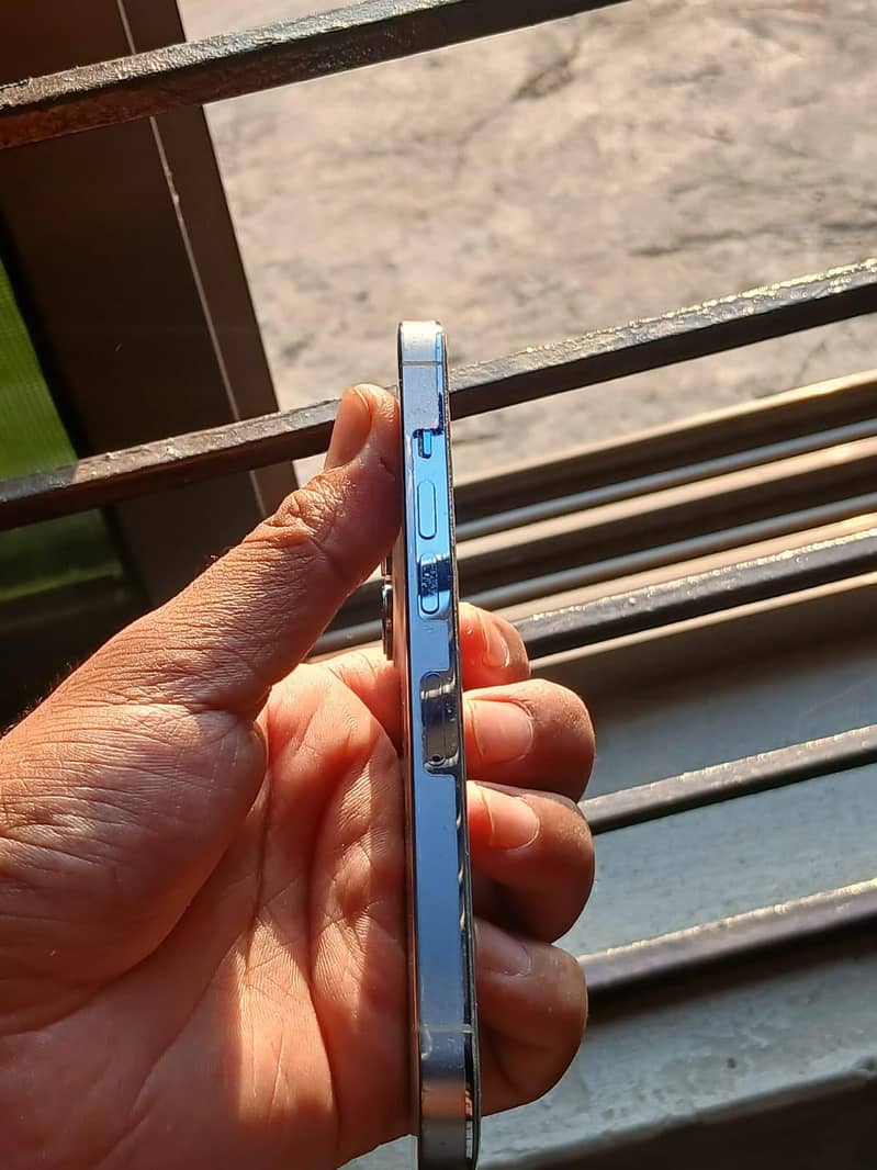 iPhone 13pro (JV) 4