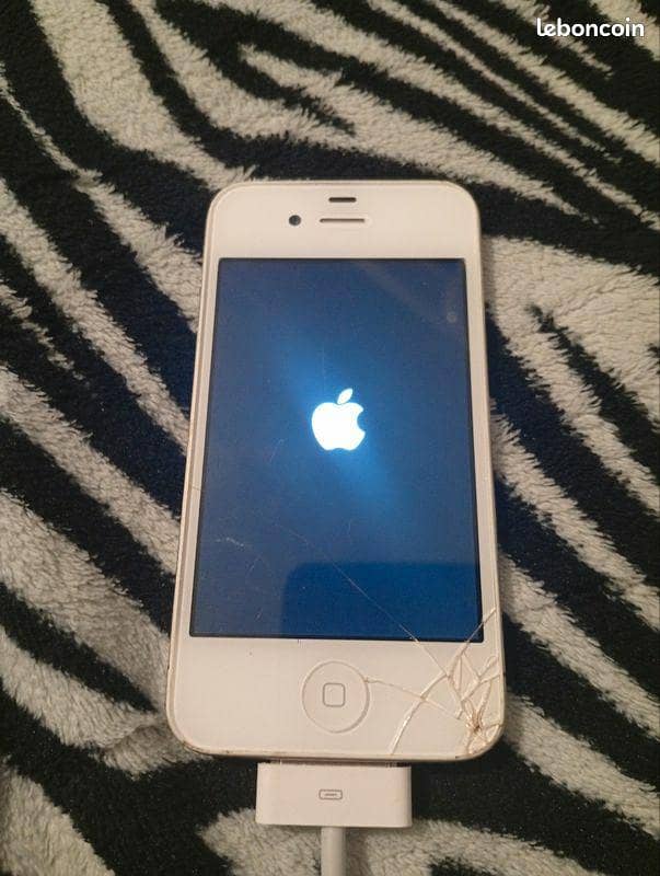 iPhone 4 0