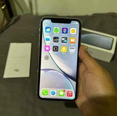i phone xr NON PTA 128 GB