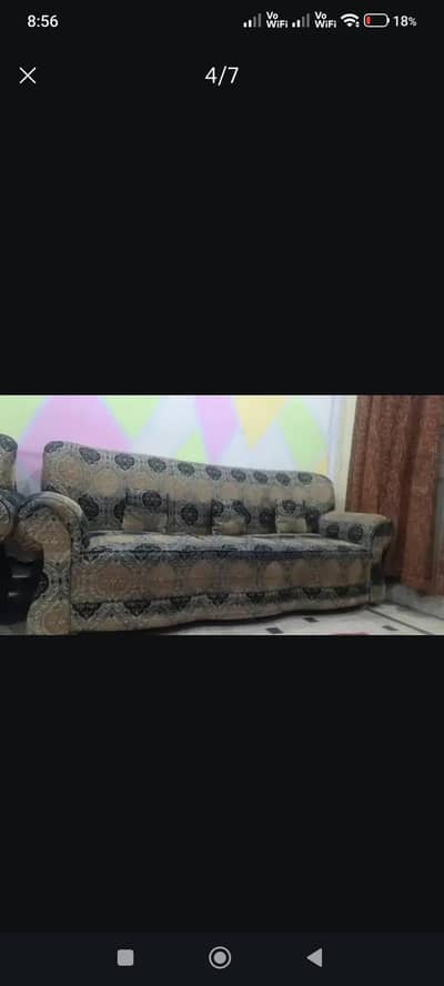 I  am selling sofa set only serious members contact karen