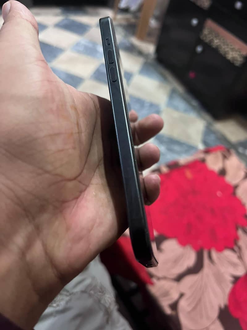 Apple iPhone 15 plus 1