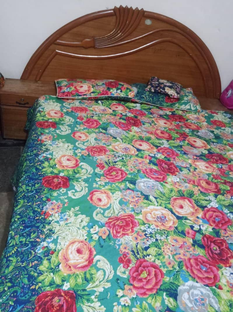 bed and dressing table 2
