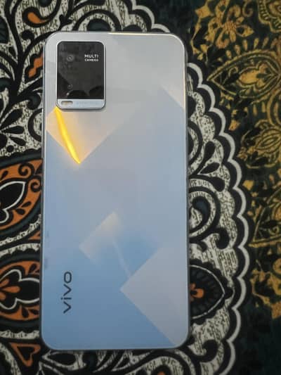 Vivo Y21