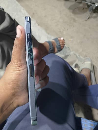 i phon 13 pro max