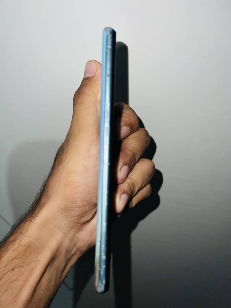 OPPO A76 1