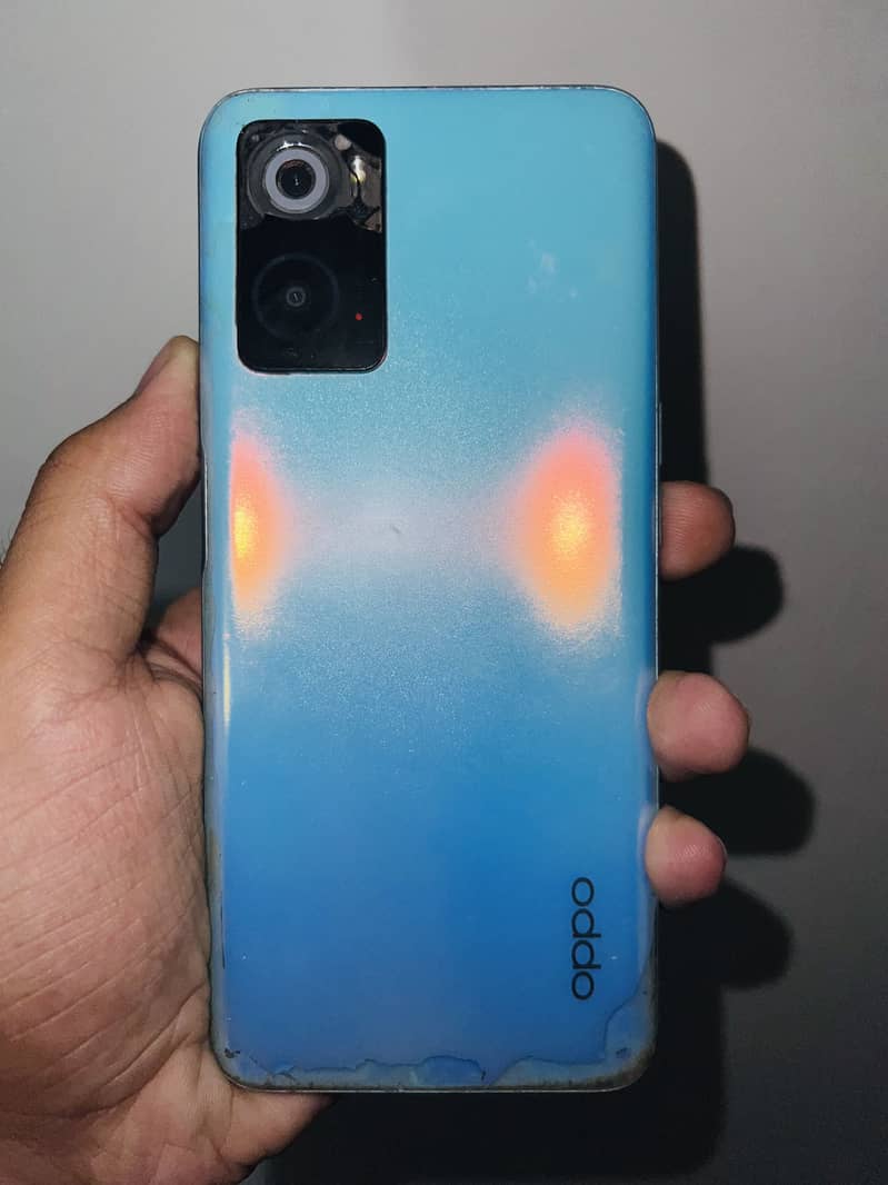 OPPO A76 3