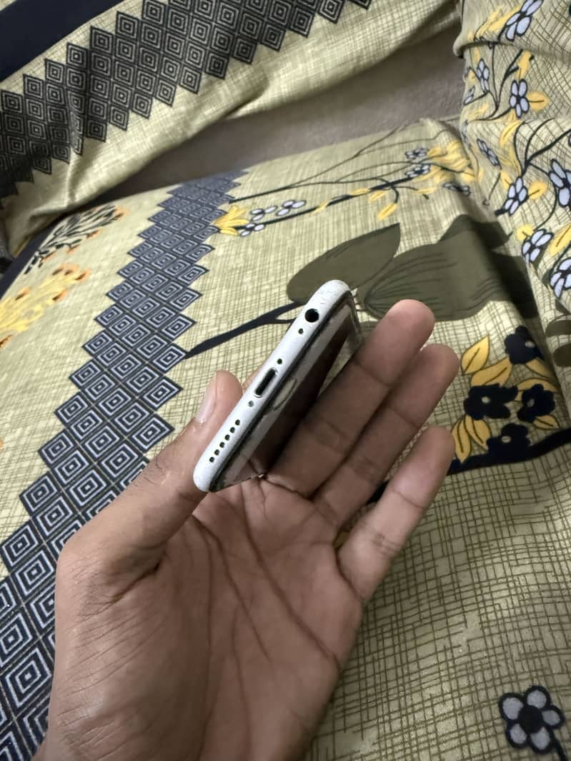 Apple iPhone 6 3
