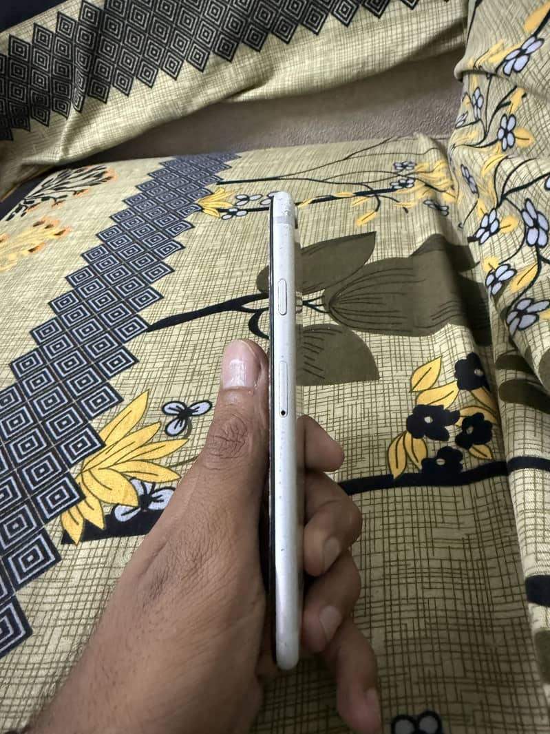 Apple iPhone 6 5