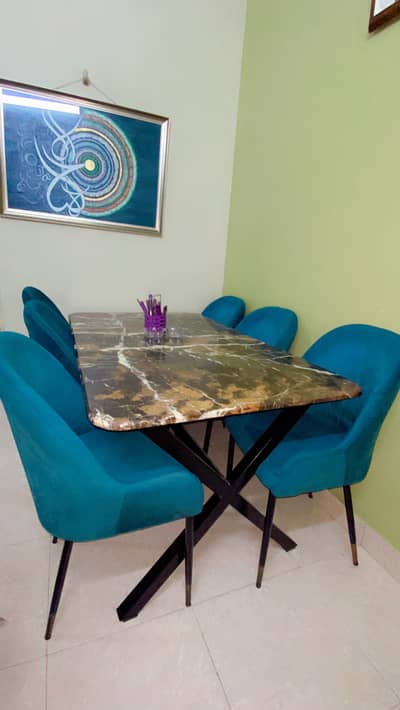 DINING TABLE FOR SELL
