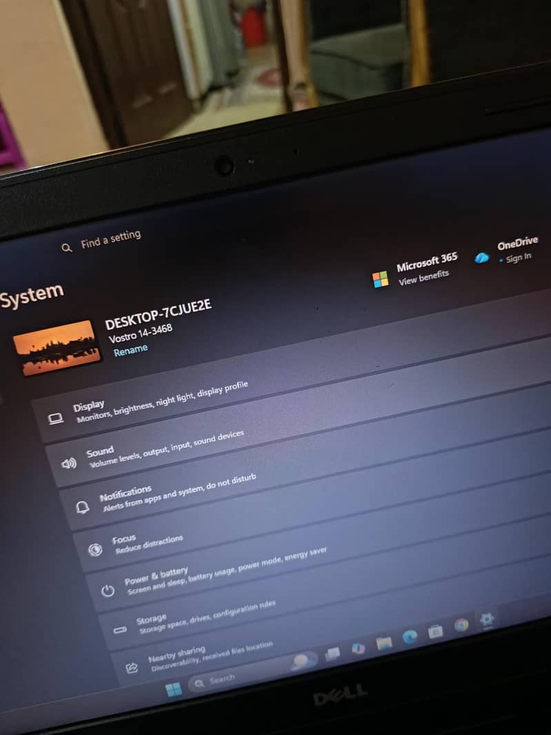 Dell Vostro 2
