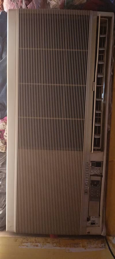 Ship window ac