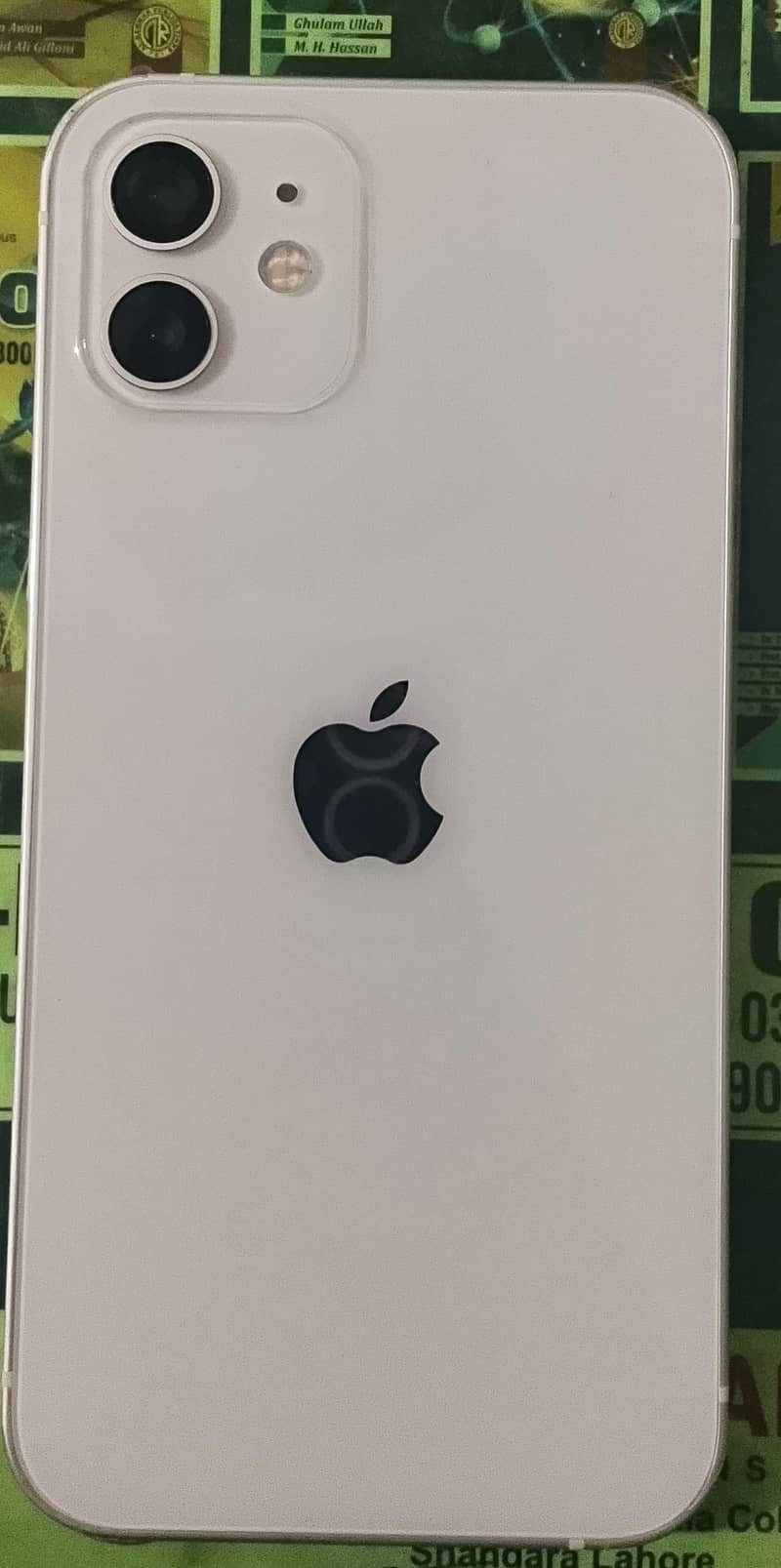 Apple iPhone 12 3
