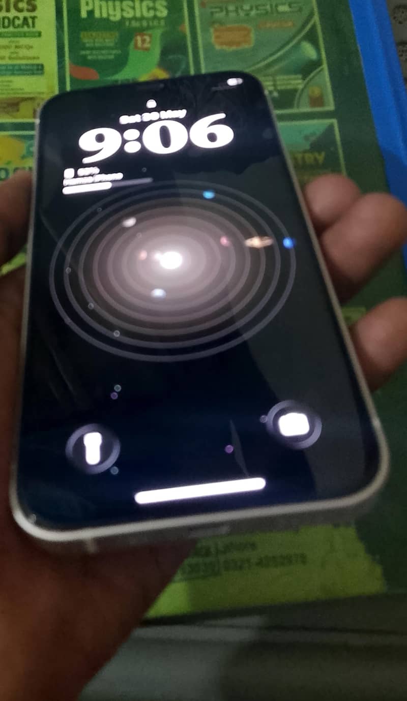 Apple iPhone 12 6