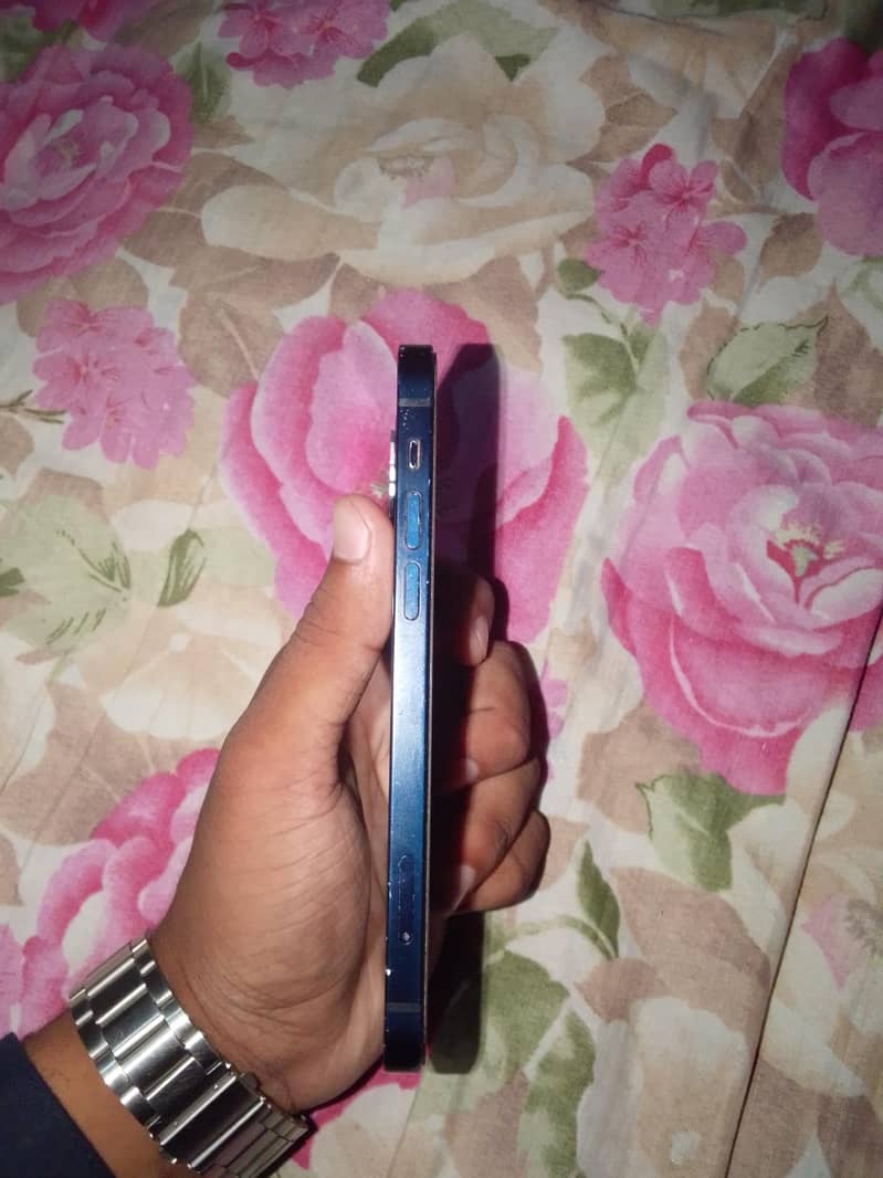 iphone 12 3
