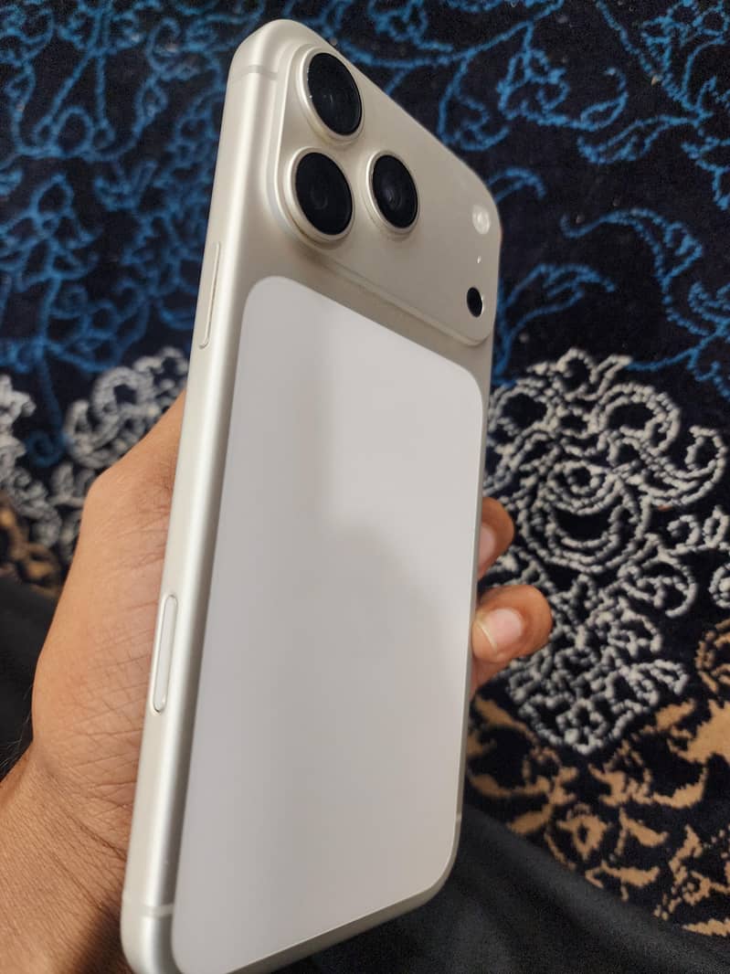 Iphone 17pro max 2