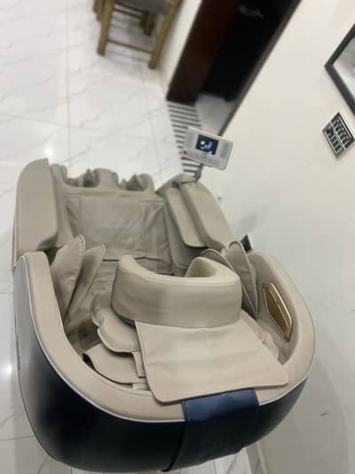 Full body massage chair of zero life style