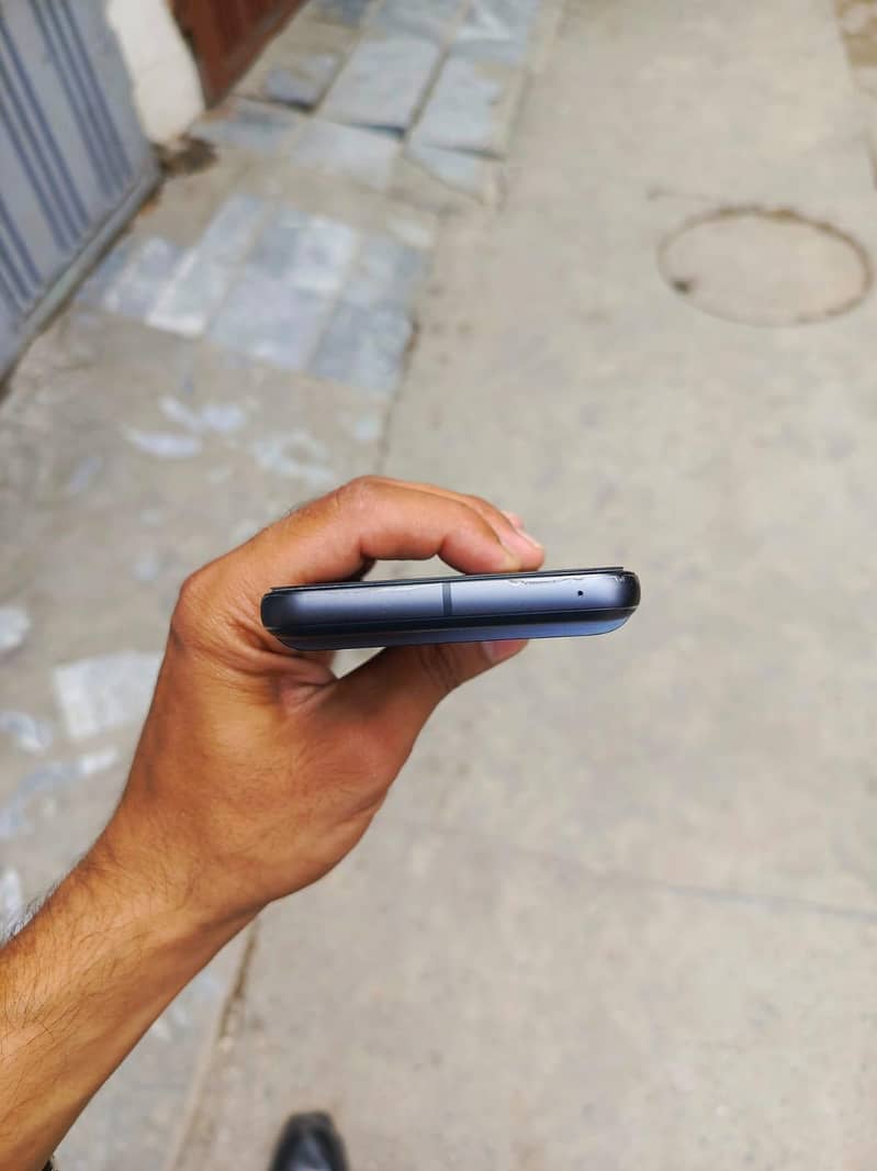 Google Pixel 8 3