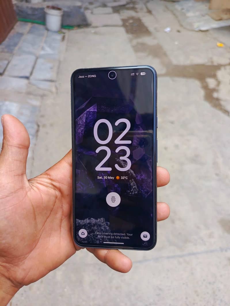 Google Pixel 8 6