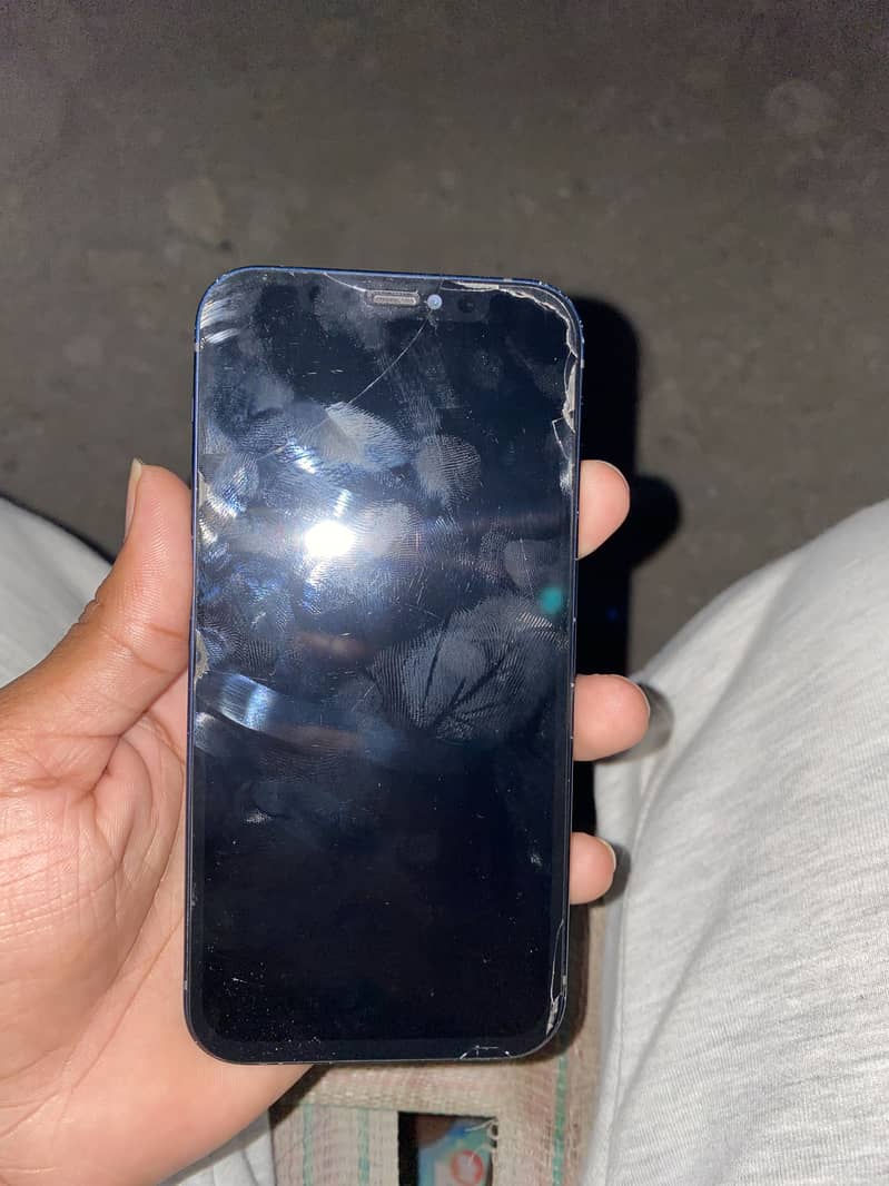iPhone 12 5