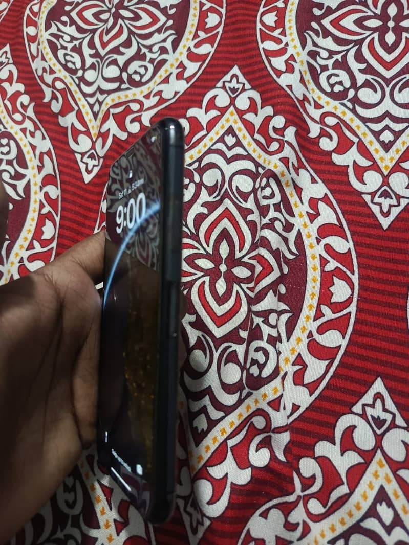 Apple iPhone X 4