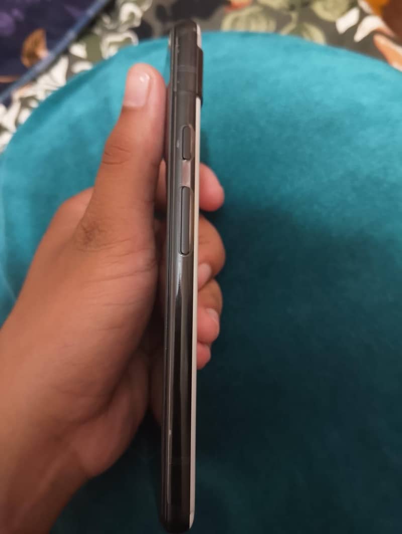 Google Pixel 6a 3