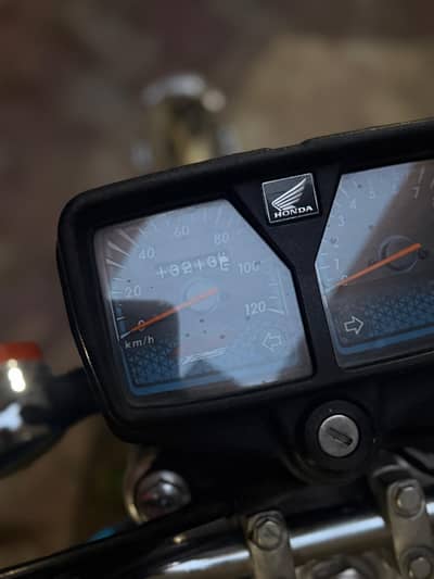 Honda 125 original tanki tapy available only 13000 chali ha