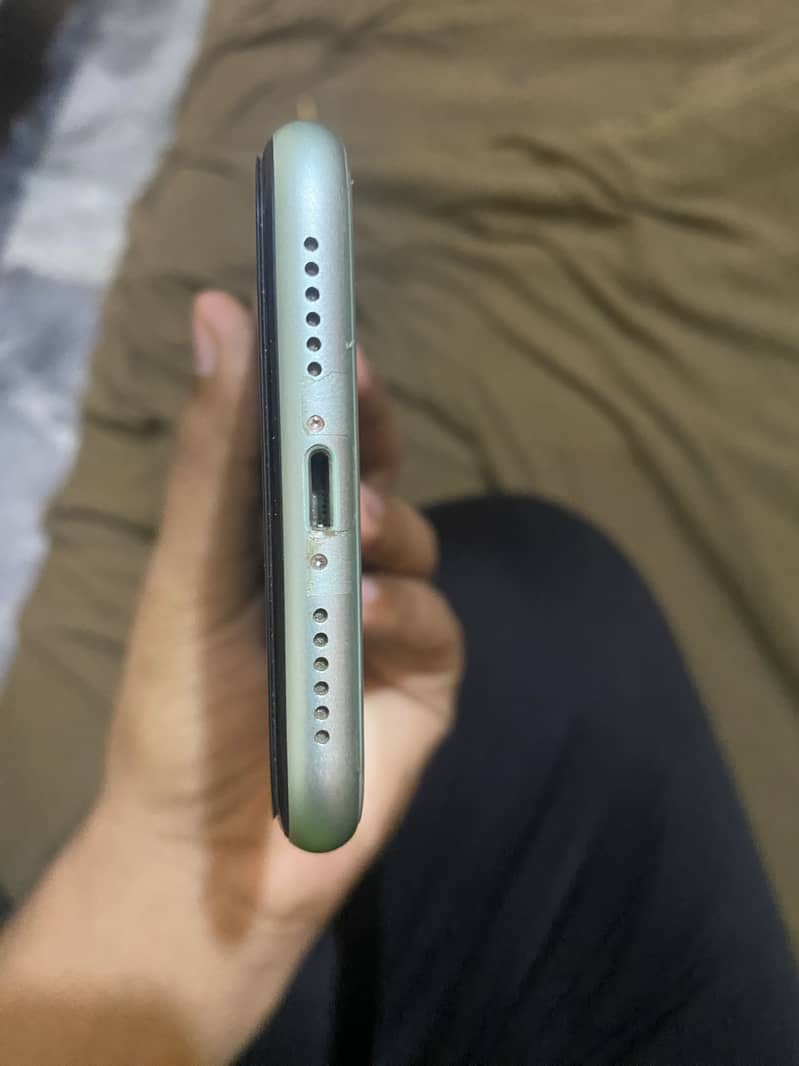 Apple iPhone 11 1