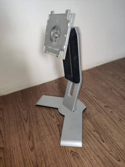 Dell LCD Adjustable Stand/Hard disk drive 320gb