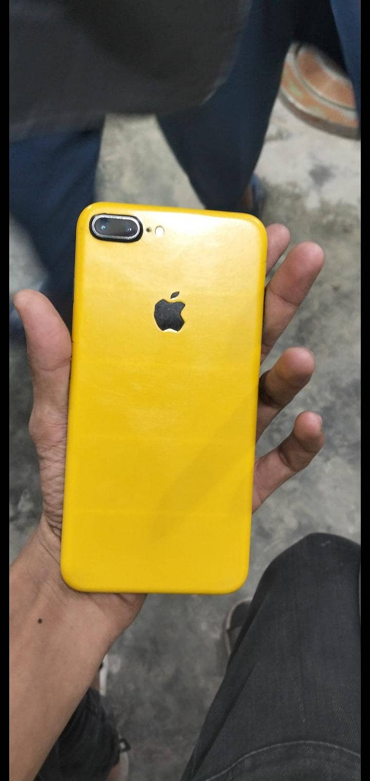 Apple iPhone 7 Plus 1
