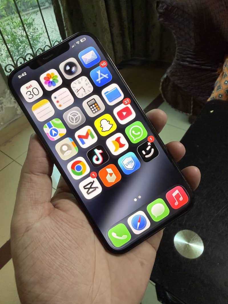iphone 12 pro max 2