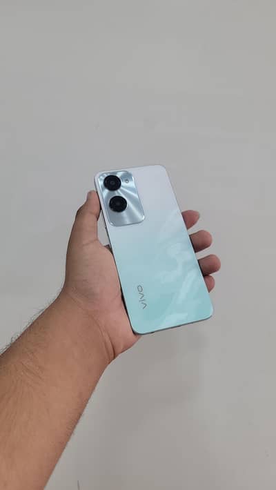 Vivo Y18