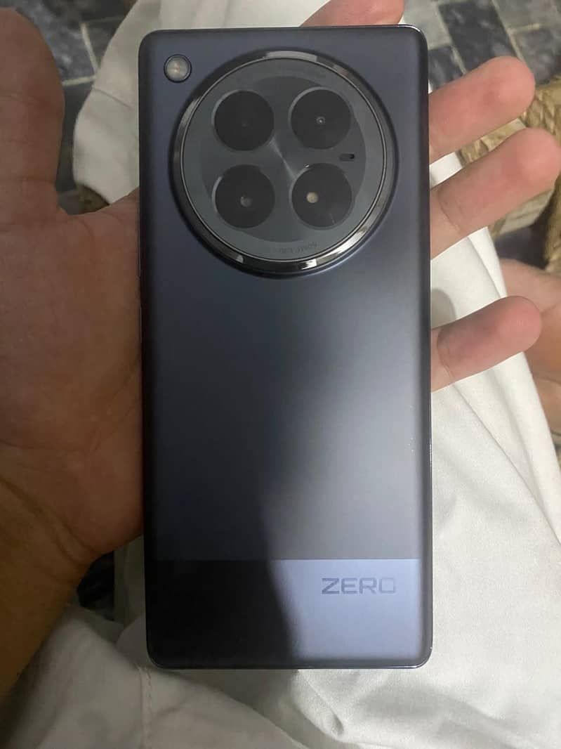 Infinix Zero 40 1