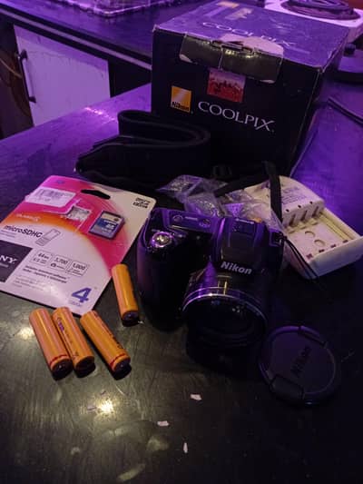 brand new Nikon camera 10/10 condition